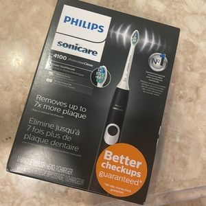 NEW - NEVER OPENED PHILIPS SONICARE